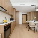 Διαμέρισμα Towarowa Towers Comfortable With Air Conditioning Ideal For Remote Work By Renters Βαρσοβία