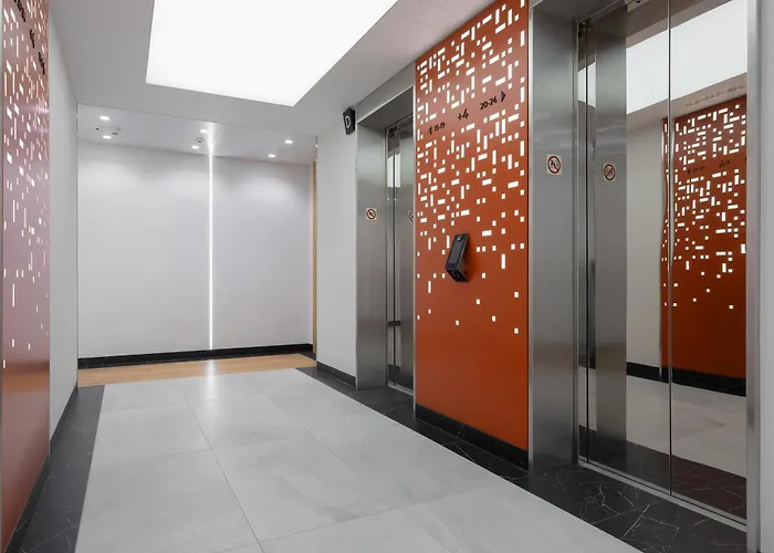 Towarowa Towers Comfortable With Air Conditioning Ideal For Remote Work By Renters * وارسو