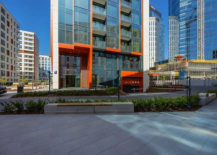 Towarowa Towers Comfortable With Air Conditioning Ideal For Remote Work By Renters شقة