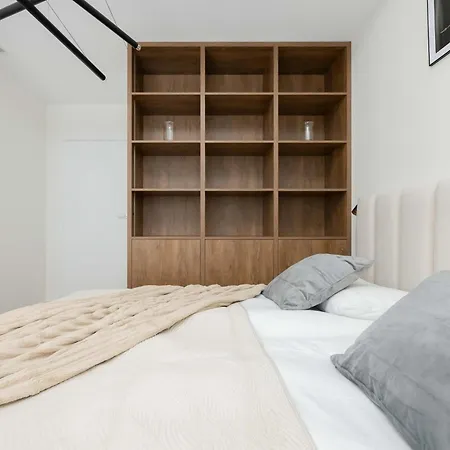 Appartement Towarowa Towers Comfortable With Air Conditioning Ideal For Remote Work By Renters
